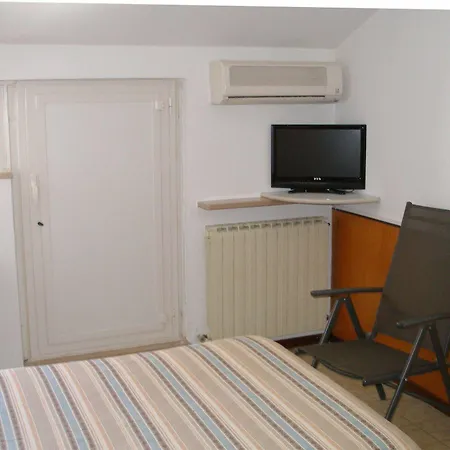 Aparthotel Signa 2*