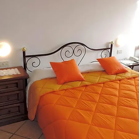 Signa Aparthotel 3*