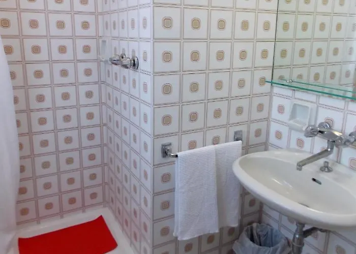 Signa 3* بيرودجا